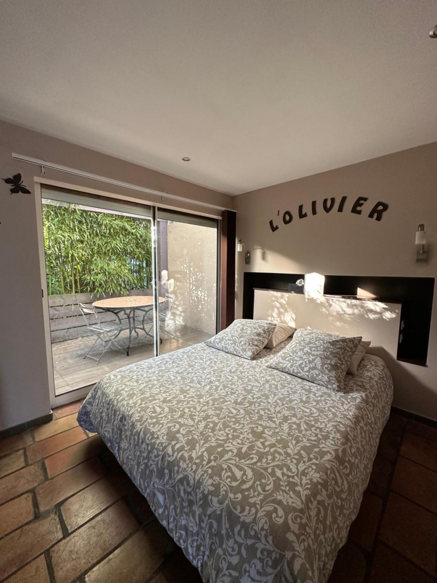 La Chambre de l'Olivier Champigny-sur-Marne Extérieur photo